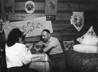 Вот так жили – в бане. Илья Давыдович и Нина Иосифовна Михельсон. 1954 год.