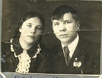 Прасковья Якимовна с будущим мужем Александром Арсентьевичем Черепановым. Январь 1940 года.
